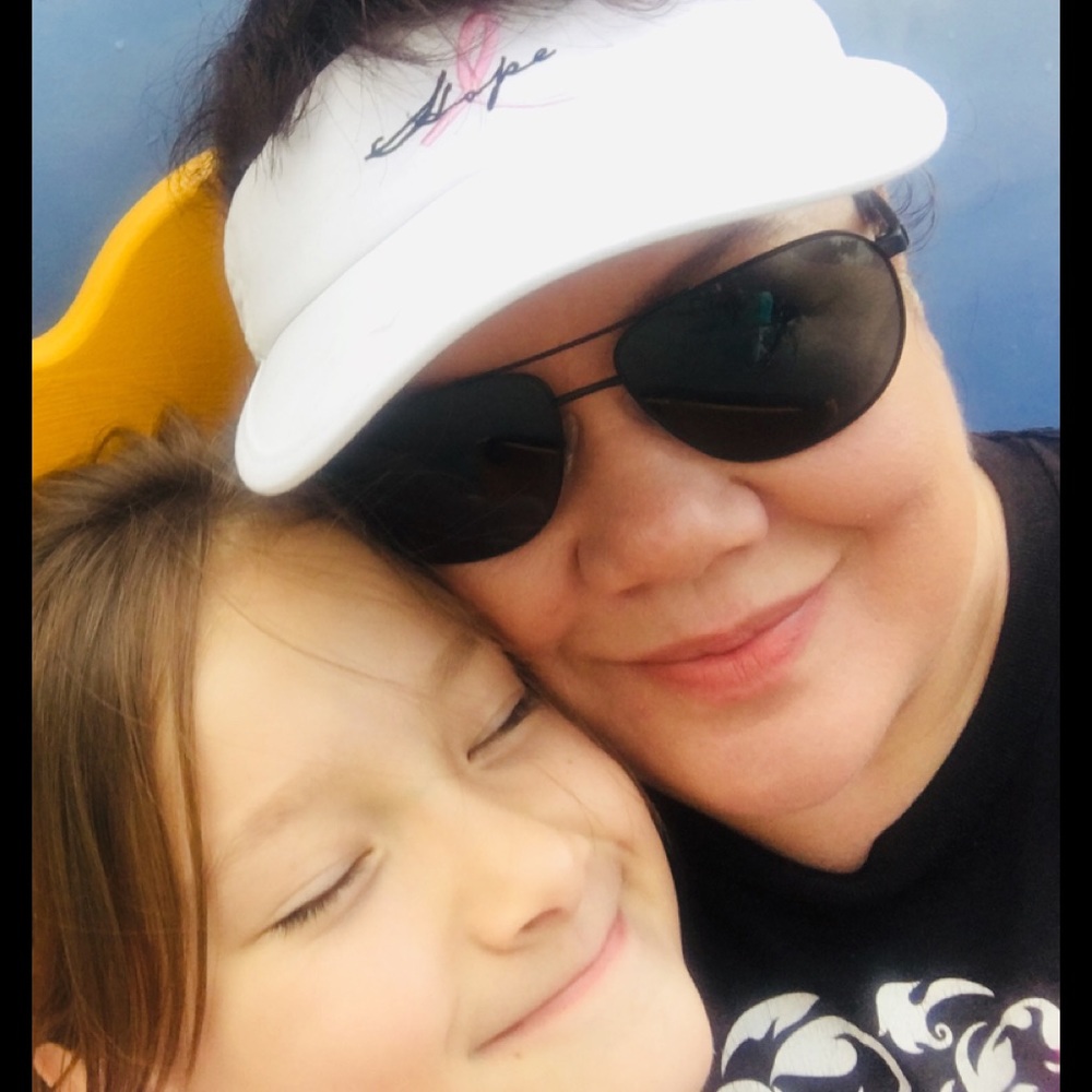 Meet your Posher, Laura